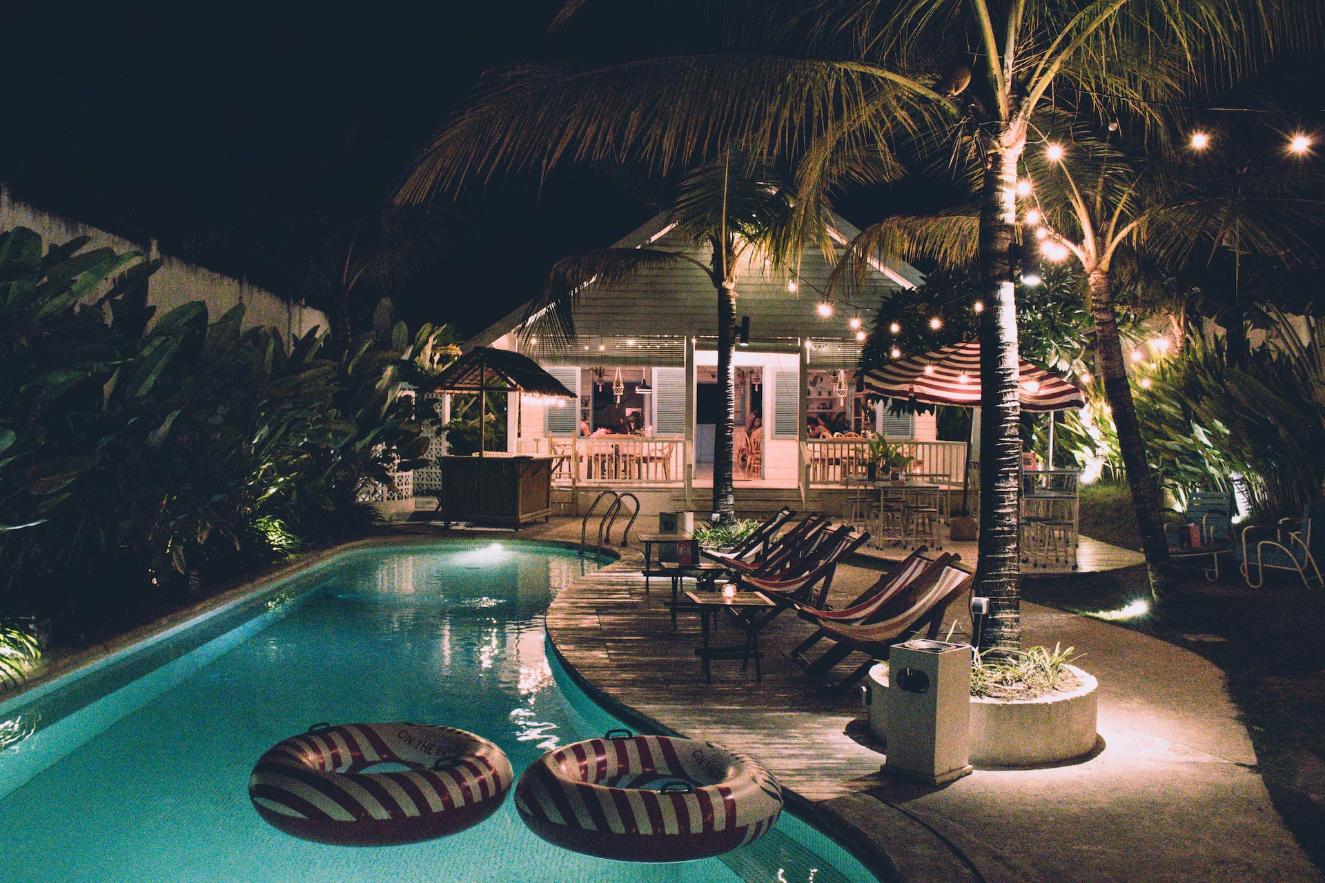 How You Can Create an Awesome Outdoor Entertaining Space at Home