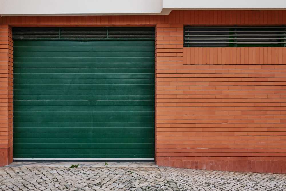 Signs to Call a Professional for Garage Door Repair